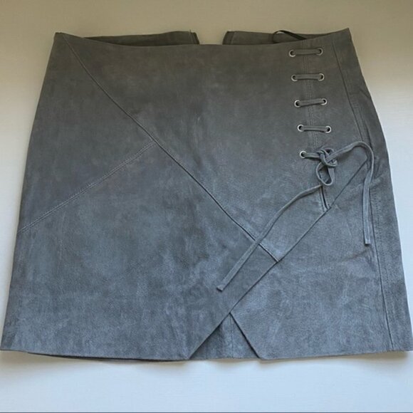 Blank NYC Mini Skirt 26 NWT Suede Genuine Leather Soft Fog Lace Up A-line Gray - Picture 4 of 14